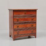 1040 2528 CHEST OF DRAWERS